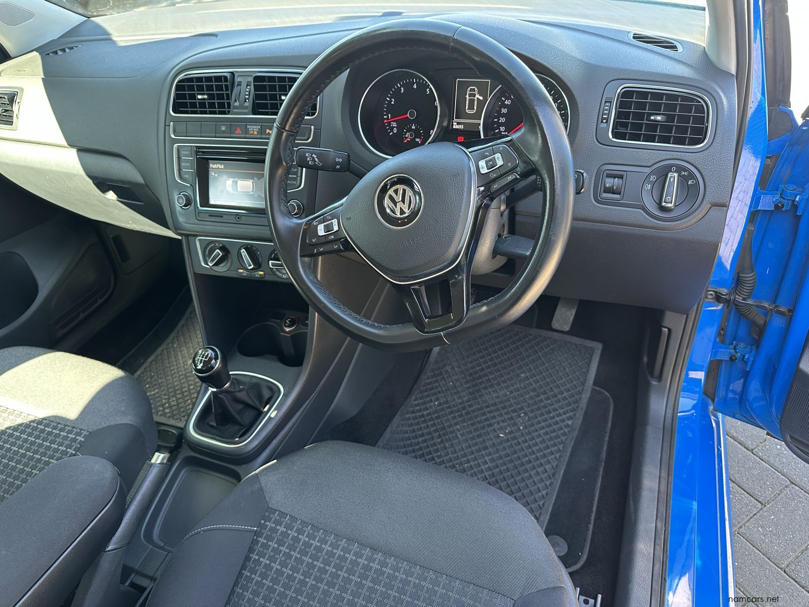 2015 Volkswagen Polo 1.2 TSi Comfortline photo