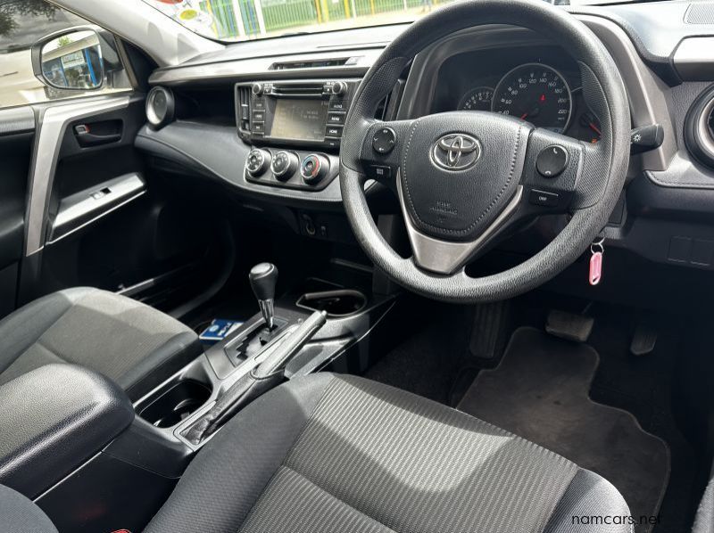 2017 Toyota Rav4 2.0i GX Auto pictures