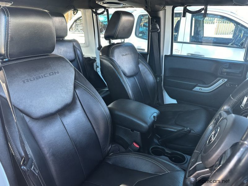 2013 Jeep Wrangler 3.6 V6 Rubicon 5 Door pictures