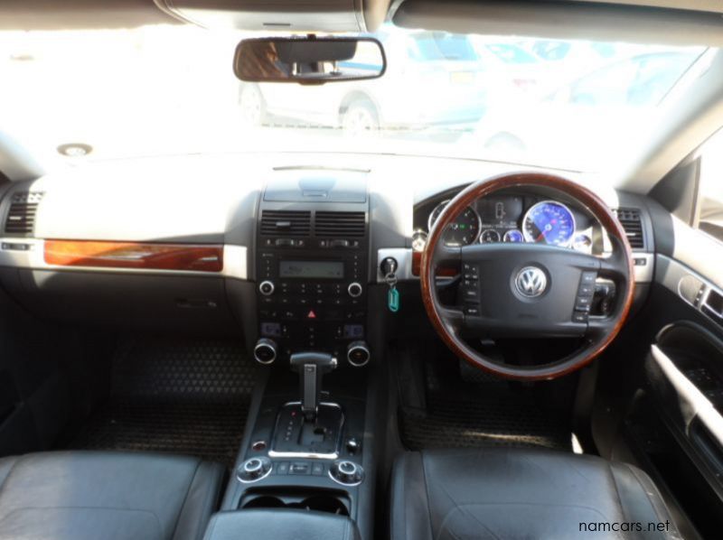 2008 Volkswagen Touareg 3.0 TDi V6 pictures