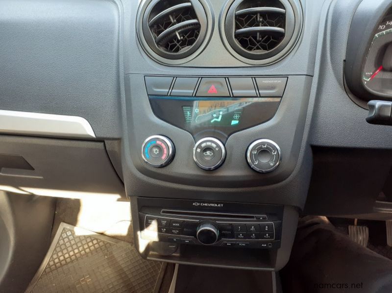 2017 Chevrolet Utility 1.4i A/Con pictures