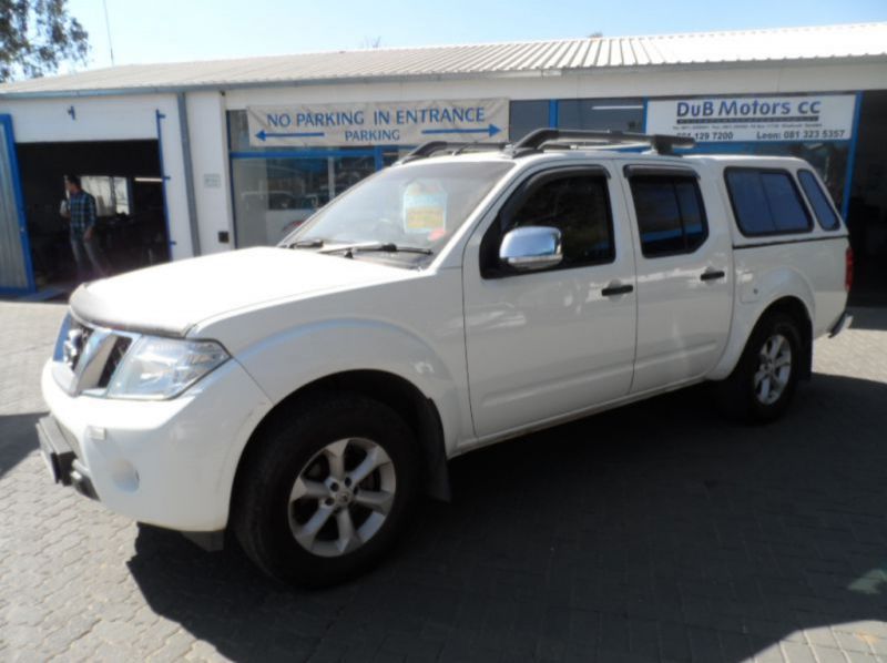 2010 Nissan Navara 4.0 V6 4x4 Manual pictures