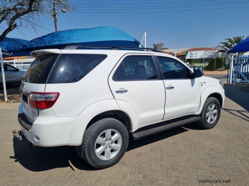 2011 Toyota Fortuner 3.0 D4D 4x2 Manual pictures