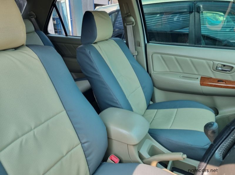 2011 Toyota Fortuner 3.0 D4D 4x2 Manual pictures