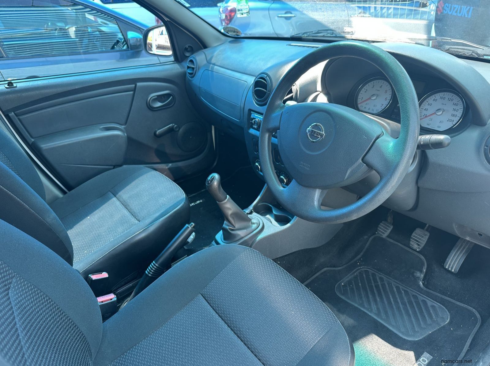 2020 Nissan NP200 1.5 DCi Safety pictures