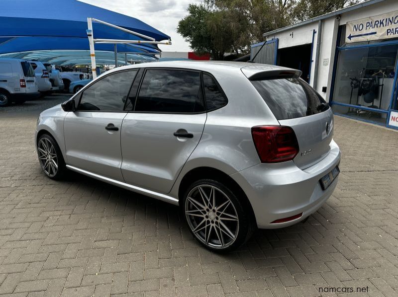2016 Volkswagen Polo 1.2 TSi Trendline 5 Door pictures