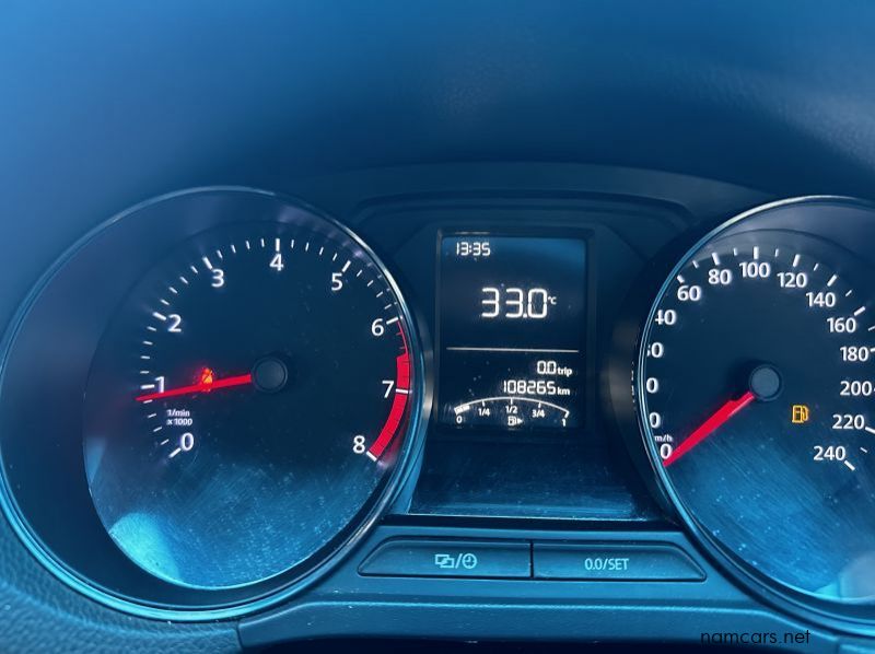 2016 Volkswagen Polo 1.2 TSi Trendline 5 Door pictures