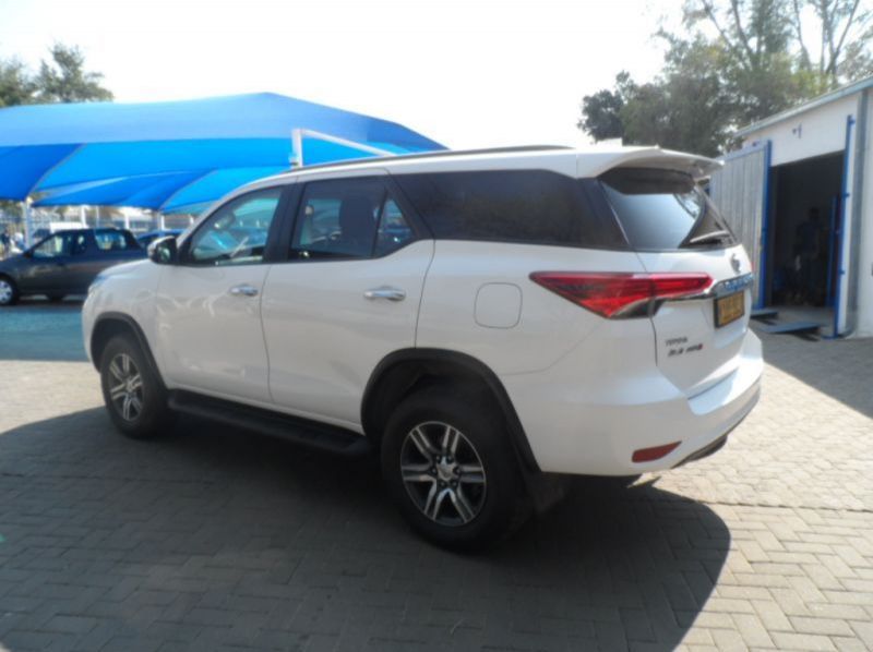 2018 Toyota Fortuner 2.4 GD6 4x4 Auto pictures