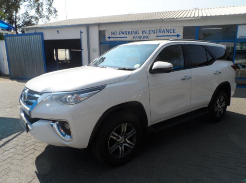 2018 Toyota Fortuner 2.4 GD6 4x4 Auto pictures
