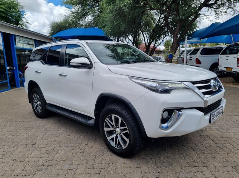 2017 Toyota Fortuner 2.8 GD6 4x4 Automatic pictures