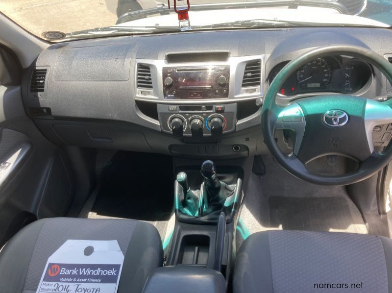 2014 Toyota Hilux 2.5 D4D 4x4 pictures