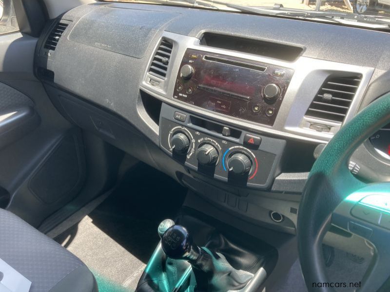 2014 Toyota Hilux 2.5 D4D 4x4 pictures