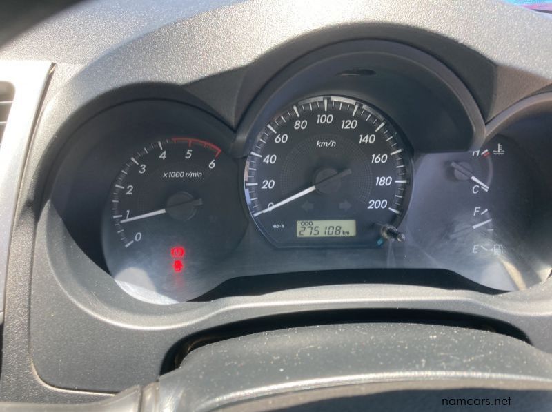 2014 Toyota Hilux 2.5 D4D 4x4 pictures