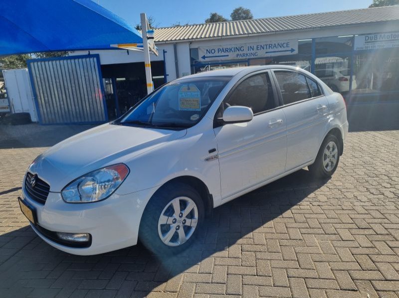 2011 Hyundai Accent 1.6 GLS pictures