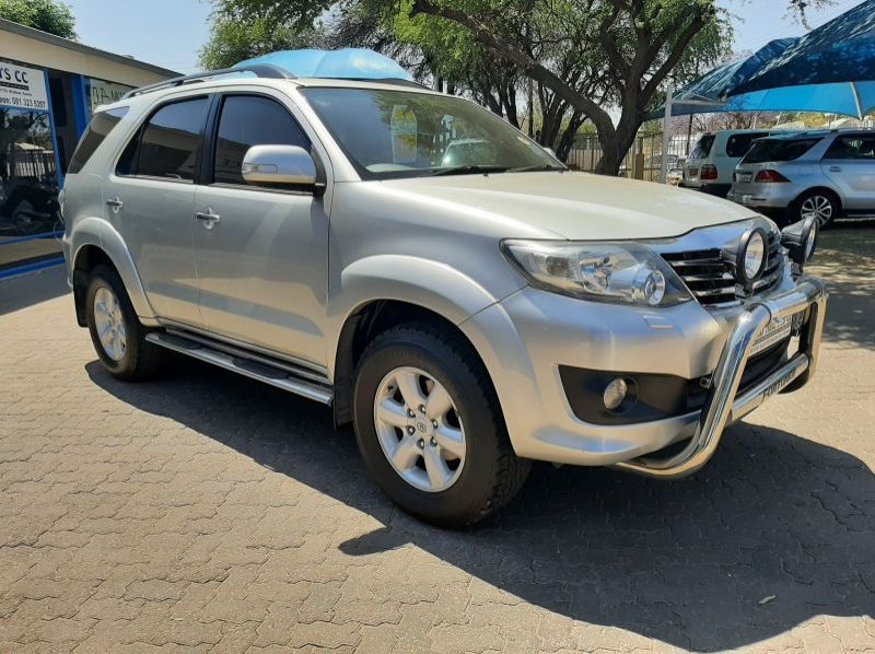 2011 Toyota Fortuner 4.0i V6 4x4 Auto Heritage pictures