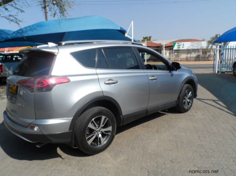 2017 Toyota Toyota Rav4 2.0i GX Automatic pictures