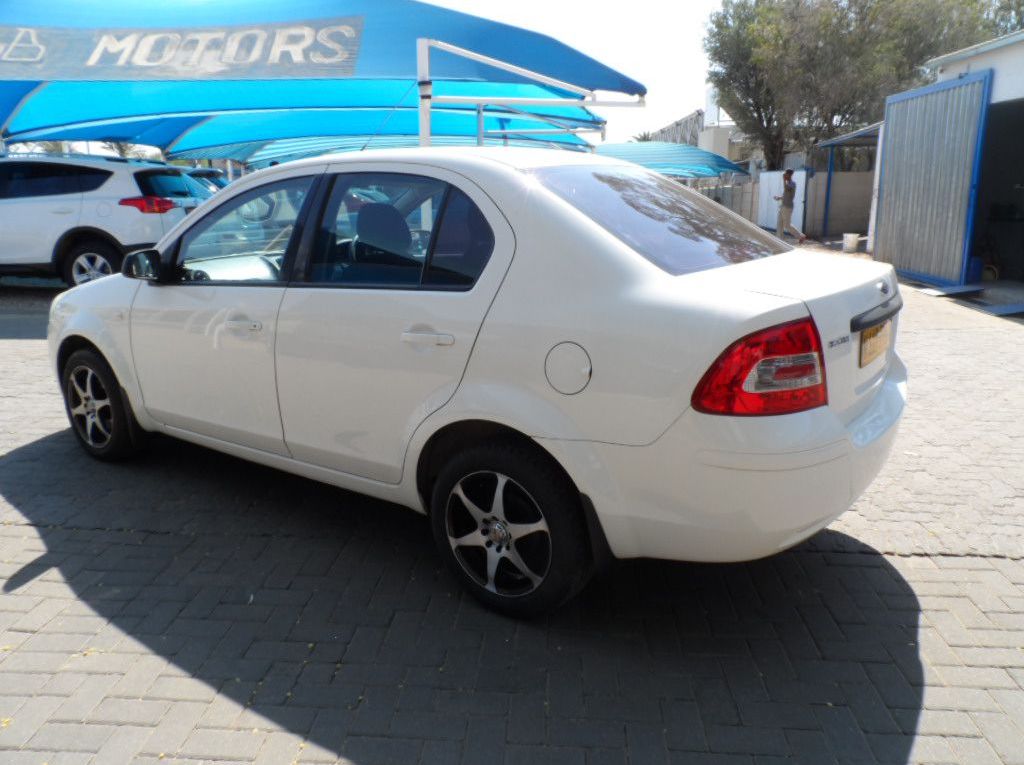 2012 Ford Ikon 1.6i Ambiente pictures