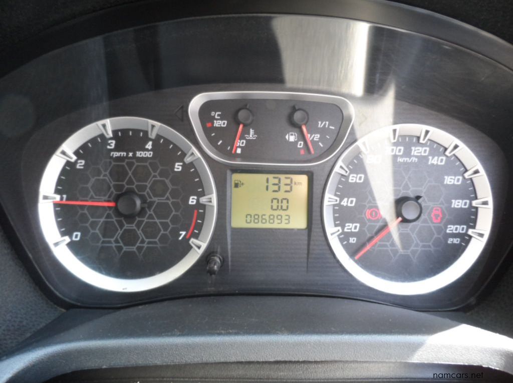 2012 Ford Ikon 1.6i Ambiente pictures