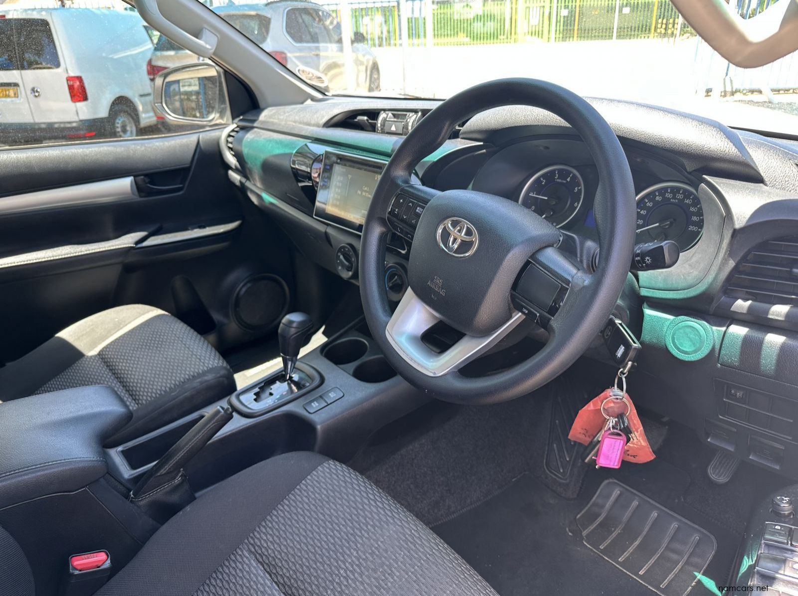 2019 Toyota Hilux 2.4 GD6 SRX 4x4 Auto D/Cab pictures