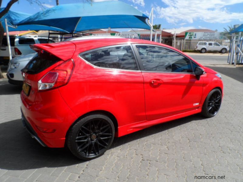 2015 Ford Fiesta ST 1.6 Ecoboost pictures