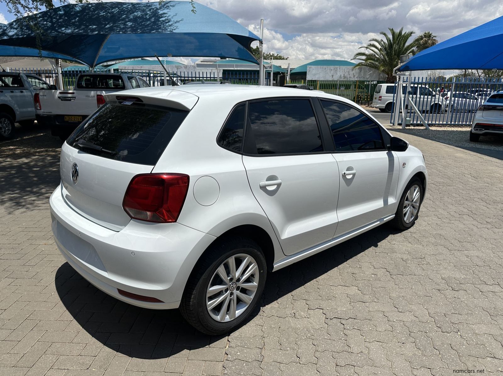 2020 Volkswagen Polo Vivo 1.6 Comfortline Automatic pictures