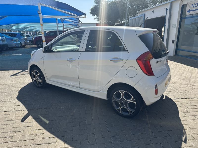 2012 Kia Picanto 1.2 EX pictures