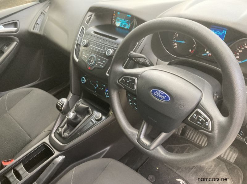 2015 Ford Focus 1.5 trend ecoboost pictures